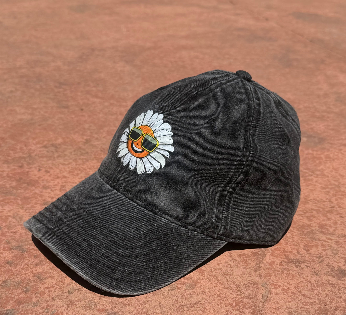 Sunfade Daisy Cap