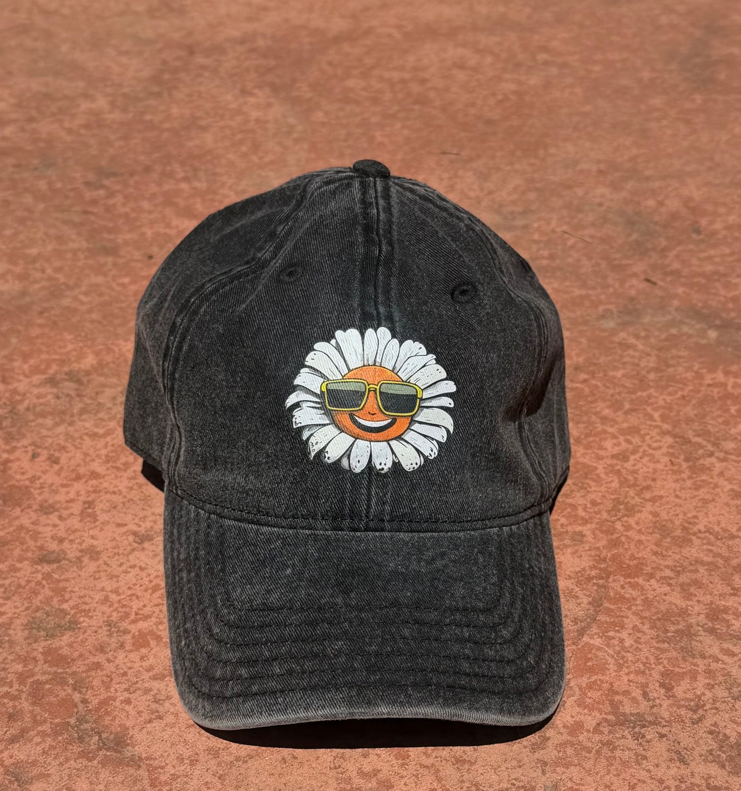 Sunfade Daisy Cap